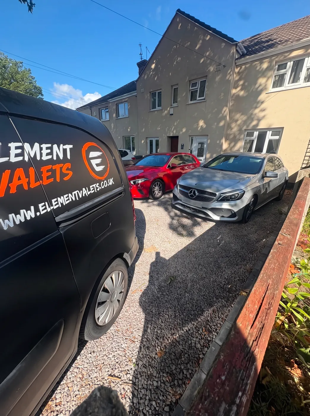 Mercedes-Benz with the Element Valets van